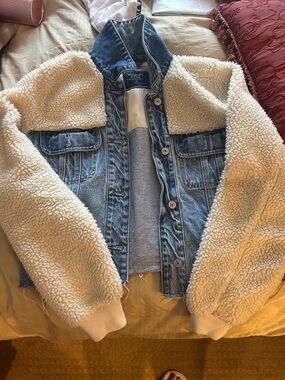 Abercrombie & Fitch Blue Denim Jacket with Cream Sherpa Sleeves and raw hem
